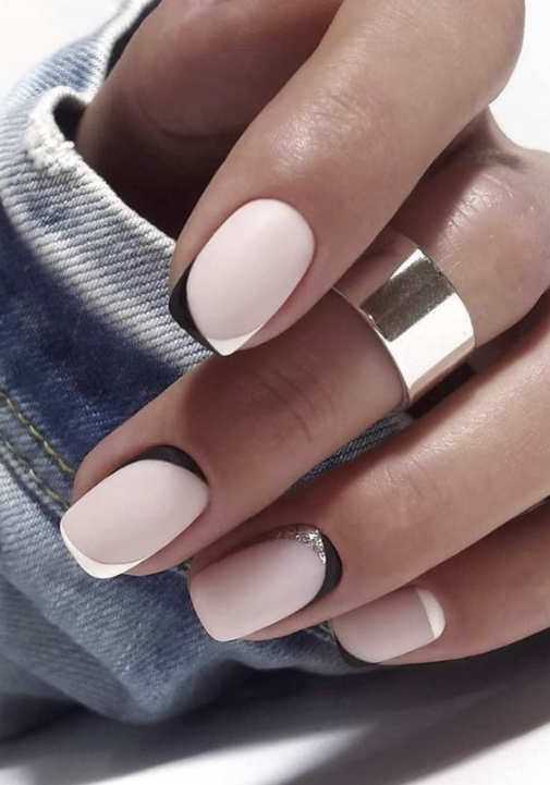 French Manicure 2023-2024