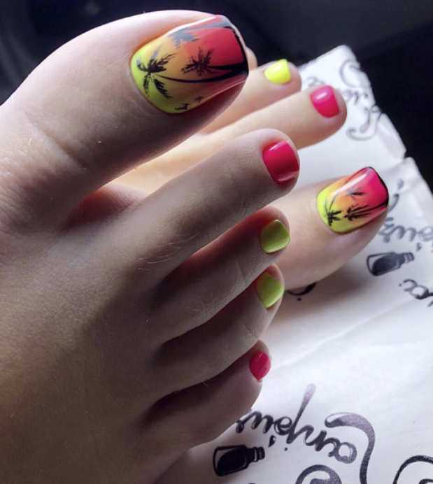 Pedicure 2023 and 10 photos with ideas